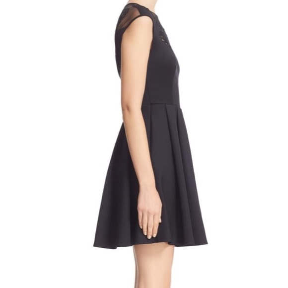 Ted Baker (size 2)
Dollii Embroidered Skater Dress - Picture 7 of 8